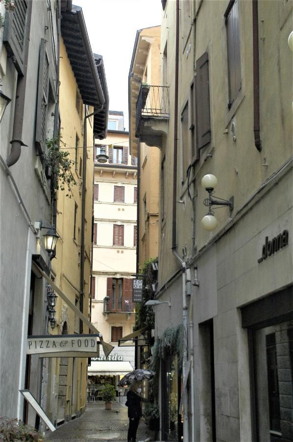 Il Panorama Di Giulietta Apartment เวโรนา ภายนอก รูปภาพ